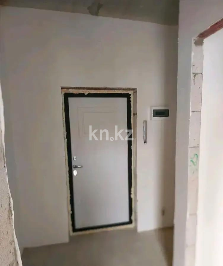 Продажа 1-комнатной квартиры, 35 м², ул. Нажимеденова, дом  26/1 в Астане - фото 4