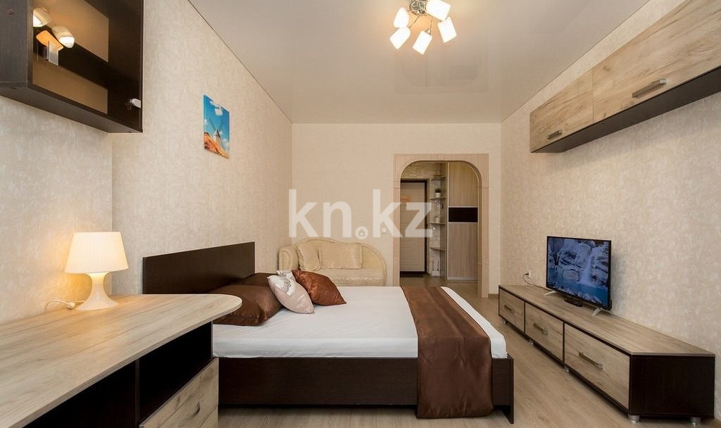 Аренда 1-комнатной квартиры, 38 м² в Астане