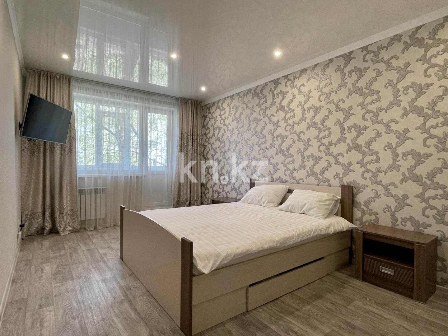 Аренда 1-комнатной квартиры посуточно, 1 м², Абая, дом  35 в Петропавловске - фото 6