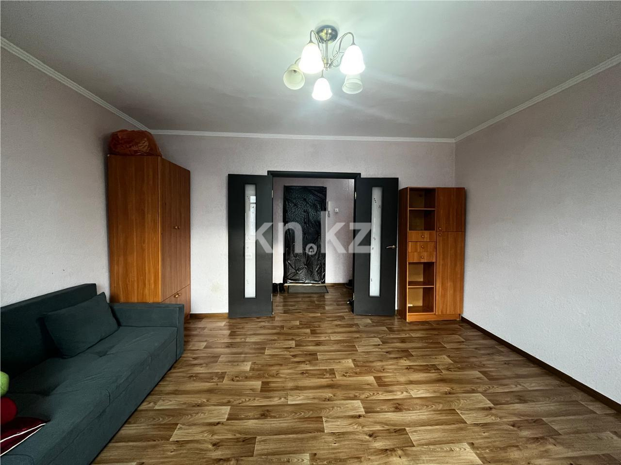 Продажа 1-комнатной квартиры, 41 м², мкр. Голубые Пруды в Караганде - фото 4