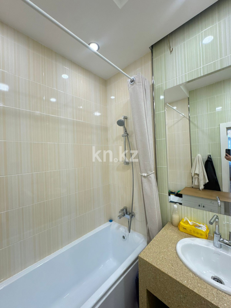 Продажа 3-комнатной квартиры, 132 м², ул. Сыганак, дом  62/3 в Астане - фото 27