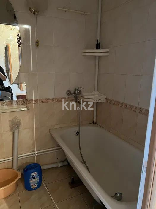 Продажа 1-комнатной квартиры, 37 м², пр. Абая, дом  80 в Шахтинске - фото 3