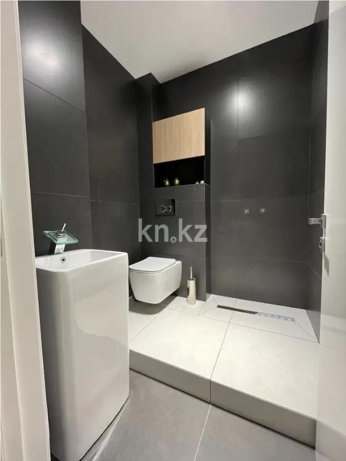 Продажа 3-комнатной квартиры, 80 м², ул. Наурызбай батыра, дом  111 в Алматы - фото 4