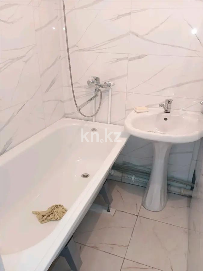 Продажа 3-комнатной квартиры, 48 м², ул. Абая, дом  72 в Темиртау - фото 5