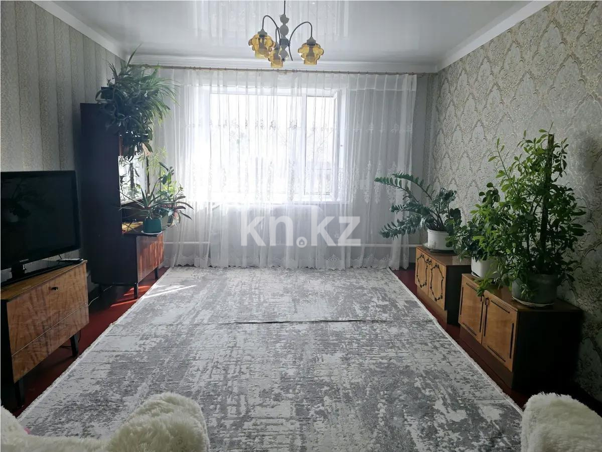 Продажа 3-комнатной квартиры, 82 м², ул. Гвардейская, дом  3 в Караганде