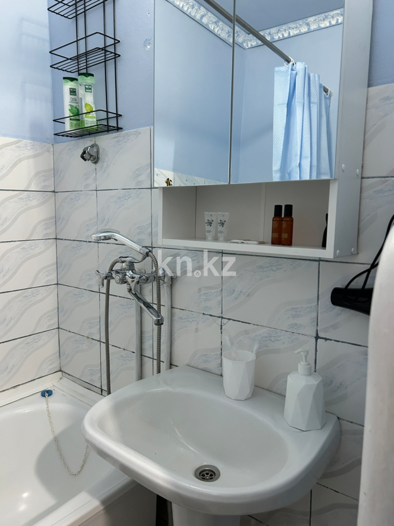 Аренда 2-комнатной квартиры посуточно, 52.8 м² в Караганде - фото 10