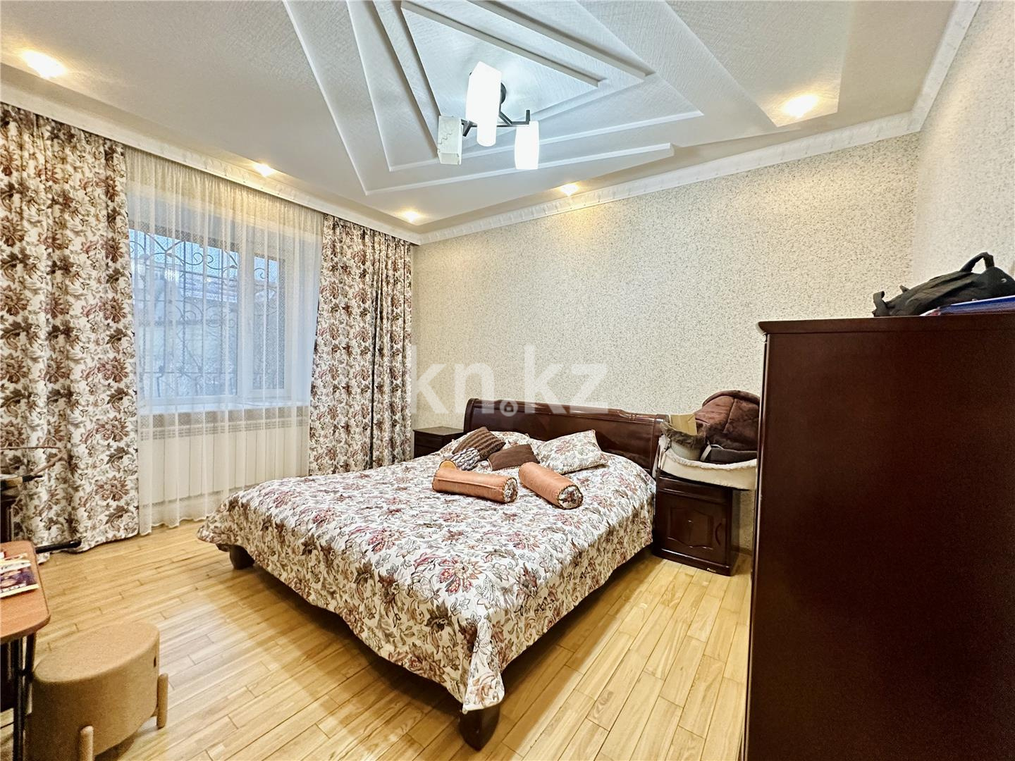 Продажа 9-комнатного дома, 366.9 м², ул. Крылова в Караганде - фото 32