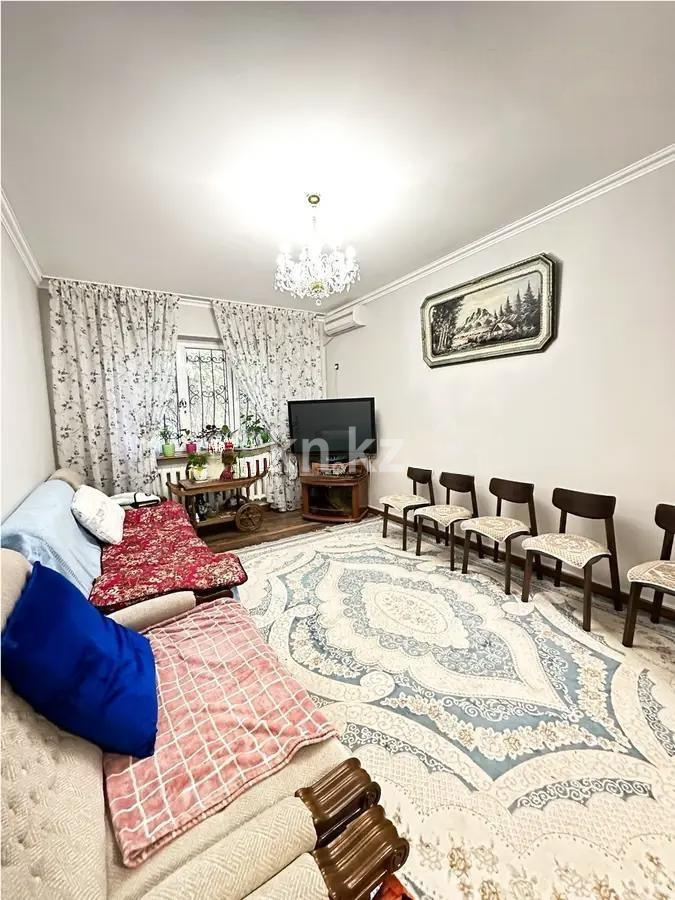 Продажа 3-комнатной квартиры, 101 м², мкр-н Аксай-4, дом  15 в Алматы