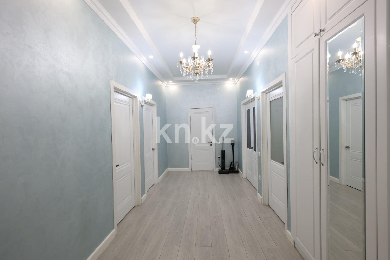 Продажа 3-комнатной квартиры, 104 м², мкр-н Орбита-1, дом  16/3 в Караганде - фото 5
