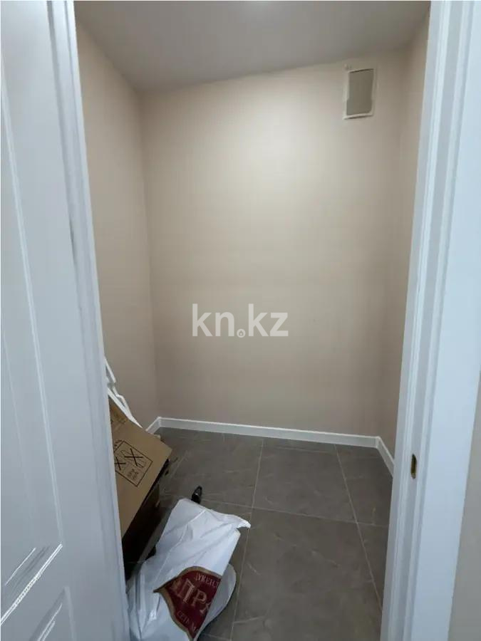 Продажа 1-комнатной квартиры, 42 м², ул. Култегин, дом  4 в Астане - фото 5
