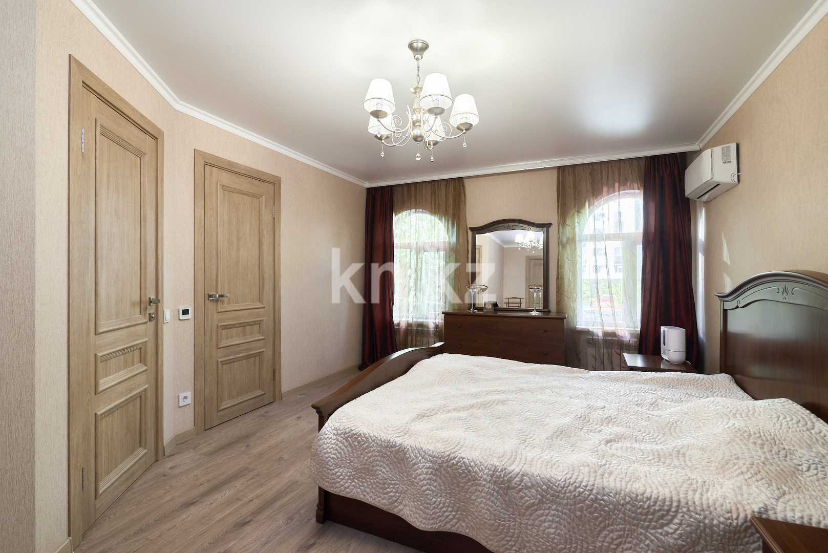 Продажа 6-комнатного дома, 348 м² в Астане - фото 13