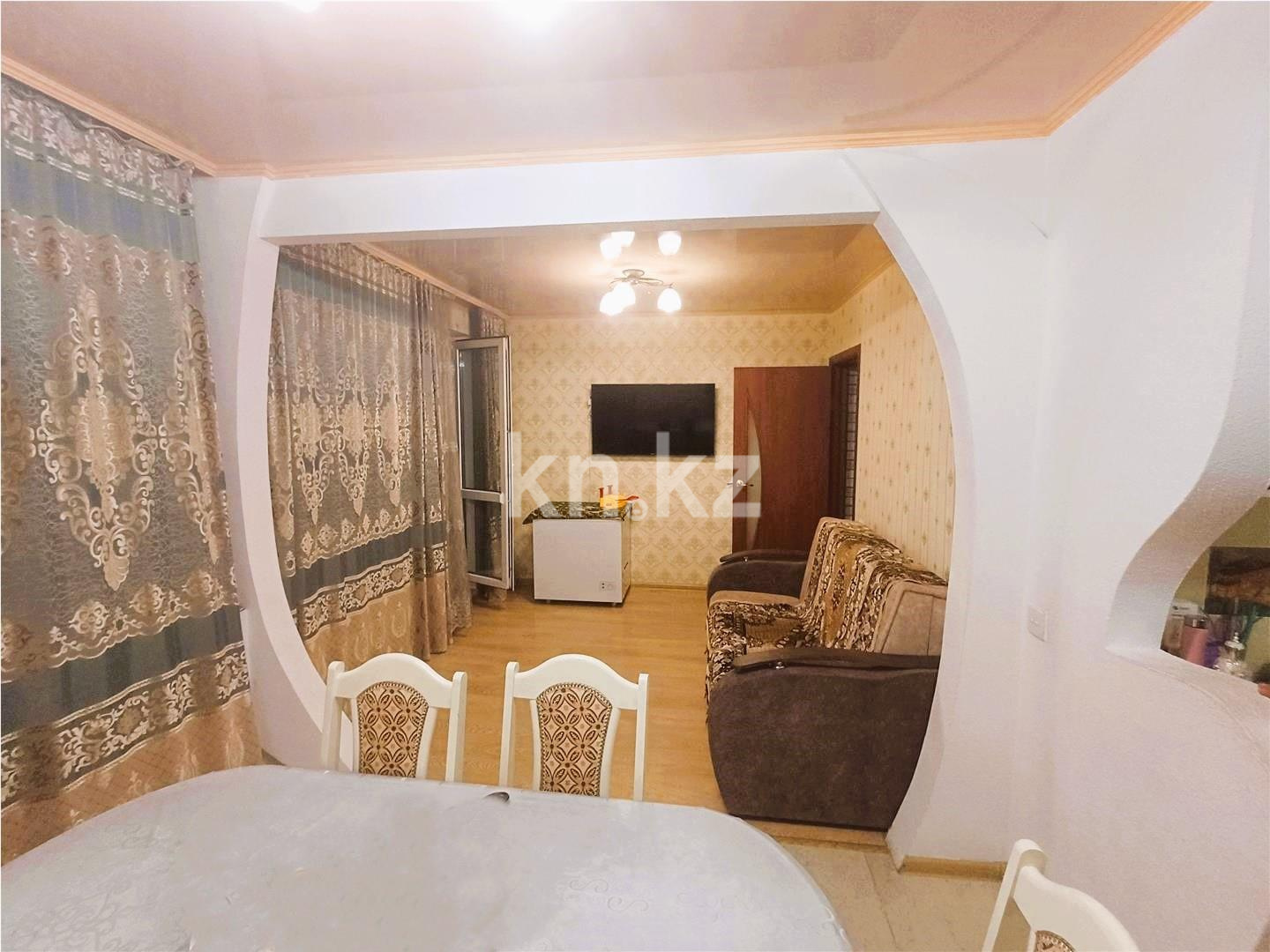 Продажа 4-комнатной квартиры, 77 м², 1 кв-л в Караганде - фото 2