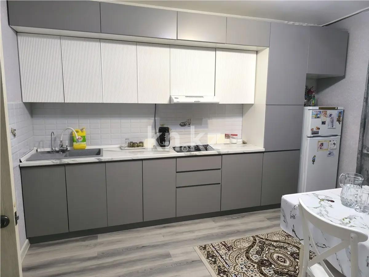 Продажа 3-комнатной квартиры, 98 м², мкр-н Аксай-3б, дом  30а в Алматы