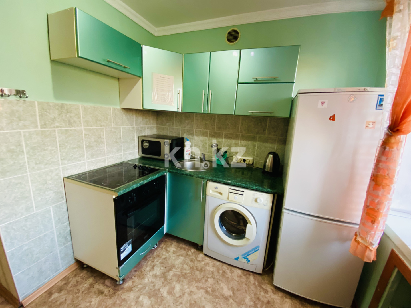 Аренда 1-комнатной квартиры посуточно, 30 м², Абая, дом  5 в Усть-Каменогорске - фото 4