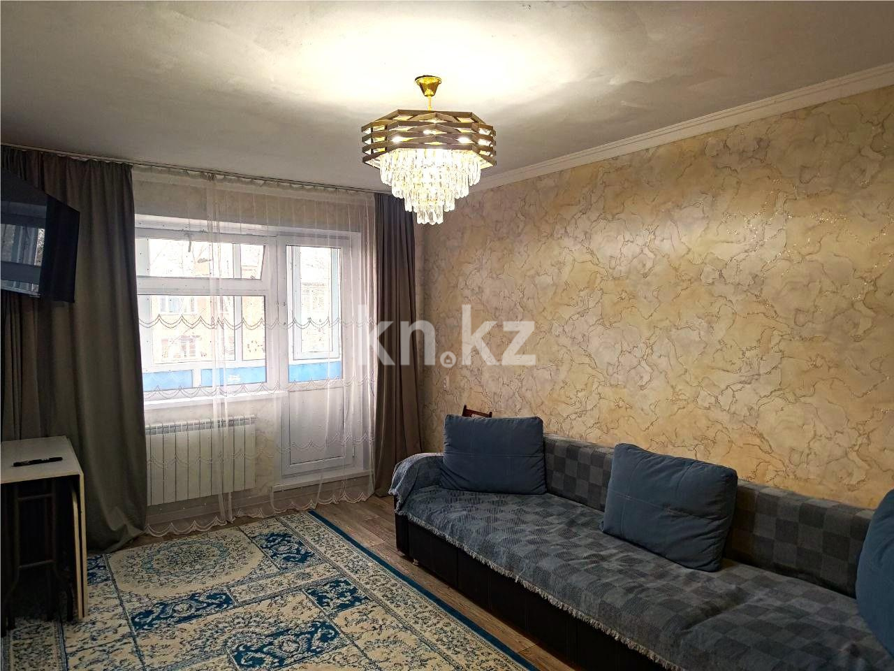 Продажа 3-комнатной квартиры, 61 м², 23-й мкр., дом  17 в Караганде