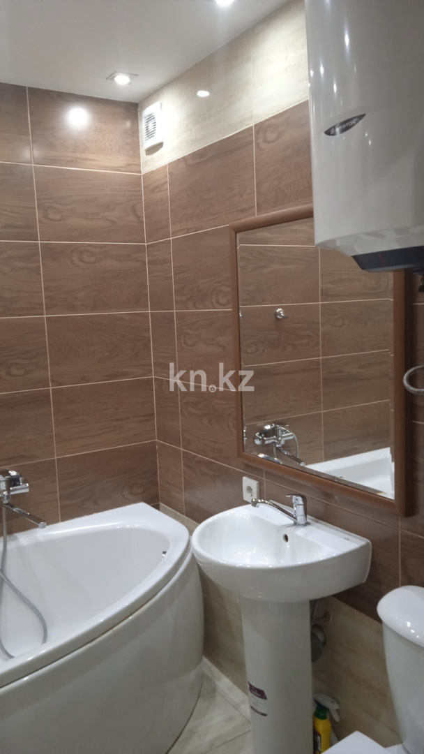 Аренда 1-комнатной квартиры посуточно, 36 м² в Караганде - фото 3