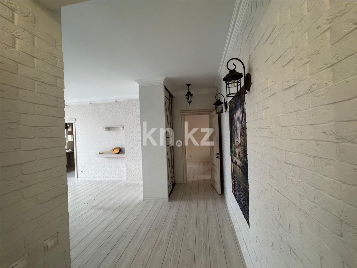 Продажа 3-комнатной квартиры, 105 м², пр. Бухар-жырау в Караганде - фото 2