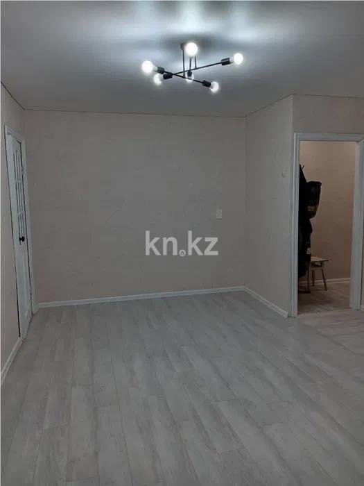 Продажа 2-комнатной квартиры, 45 м², 12 мкр. в Караганде - фото 2
