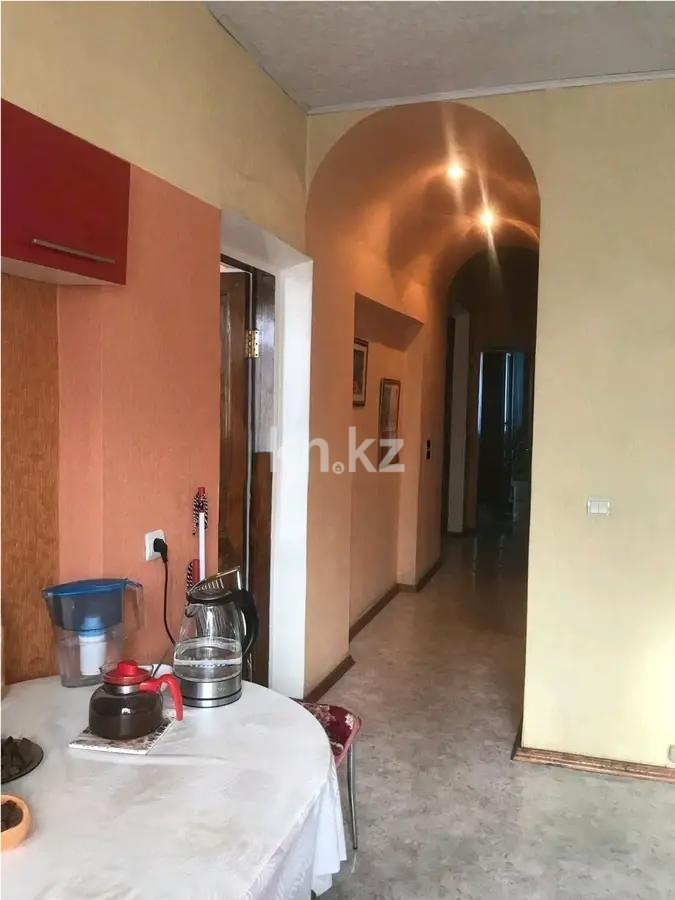 Продажа 3-комнатной квартиры, 74 м², пр. Бухар-жырау, дом  28а в Караганде - фото 3