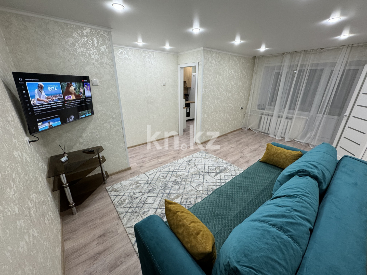 Аренда 2-комнатной квартиры посуточно, 55 м², Короленко, дом  1 в Павлодаре