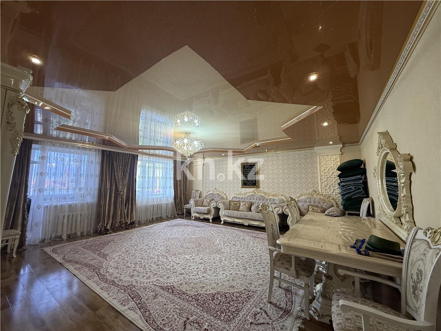 Продажа 5-комнатной квартиры, 152 м² в Караганде