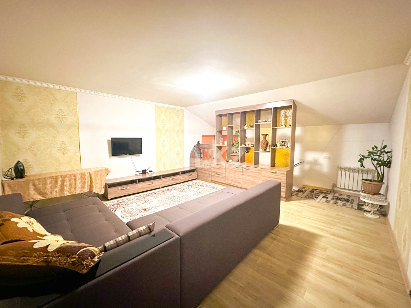 Продажа 5-комнатного дома, 195.6 м², мкр-н Калкаман-2, дом  23/1 в Алматы - фото 5