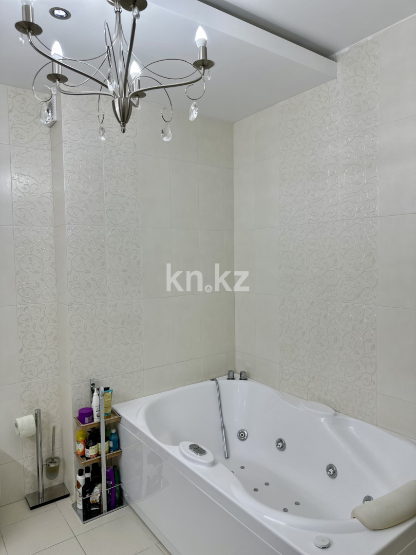 Продажа 4-комнатной квартиры, 159 м², бул. Бухар Жырау, дом  27/5в - ул. Маркова в Алматы - фото 13