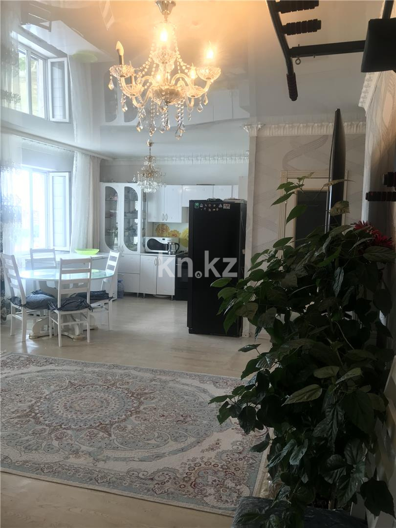 Продажа 3-комнатной квартиры, 80 м², ул. Сарыарка в Караганде - фото 4