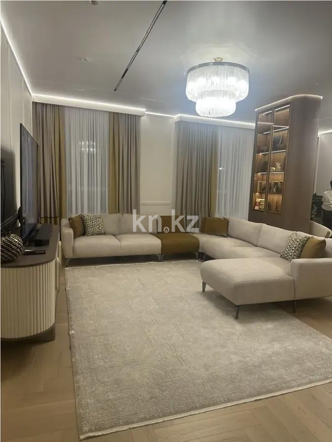Продажа 4-комнатной квартиры, 186 м², ул. Бокейхана, дом  16/2 в Астане