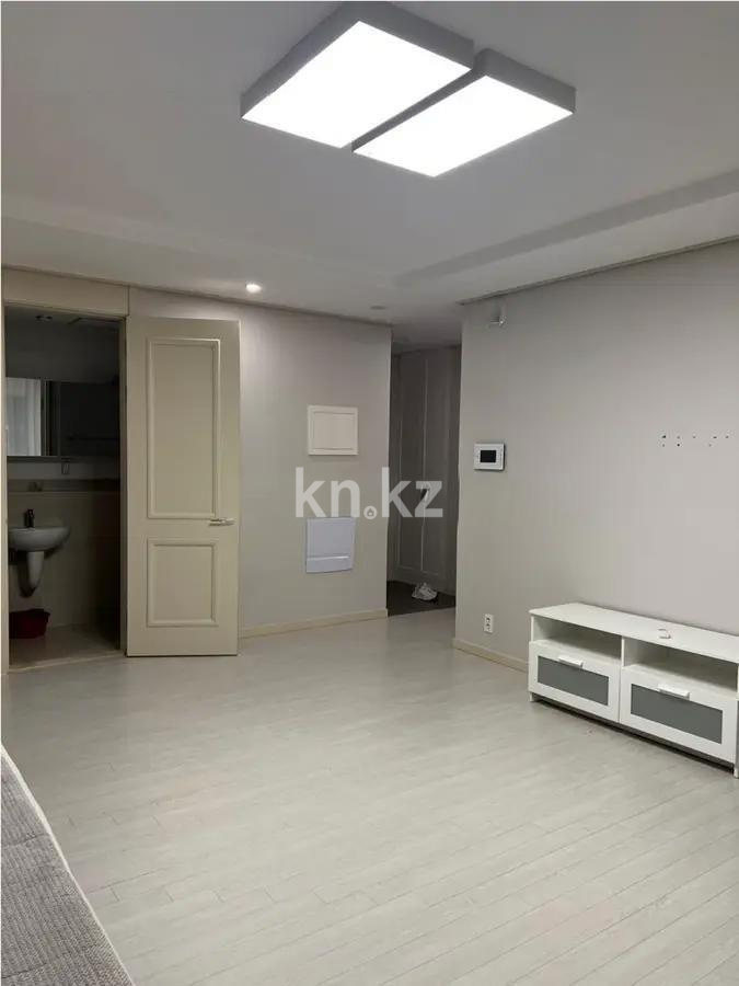 Продажа 2-комнатной квартиры, 74 м² в Астане - фото 2