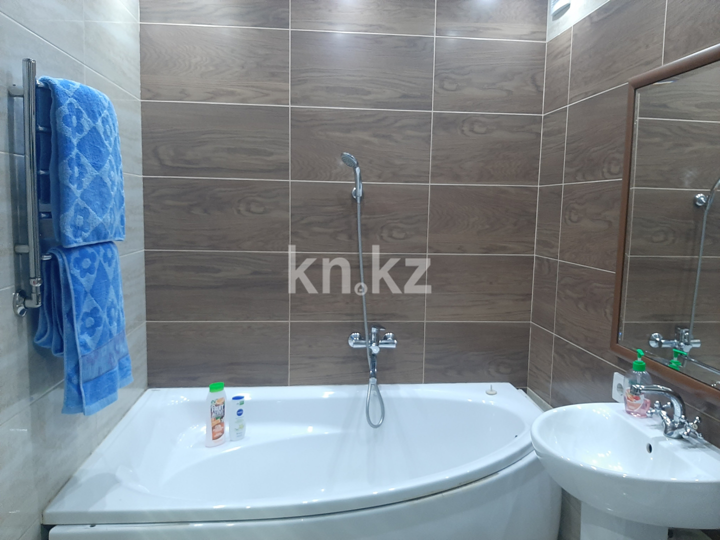 Аренда 1-комнатной квартиры посуточно, 32 м², пр. Н. Абдирова, дом  44/1 в Караганде - фото 2