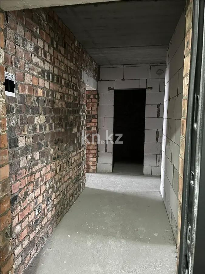 Продажа 2-комнатной квартиры, 55 м², ул. Тынышбайулы, дом  6 стр в Астане - фото 4