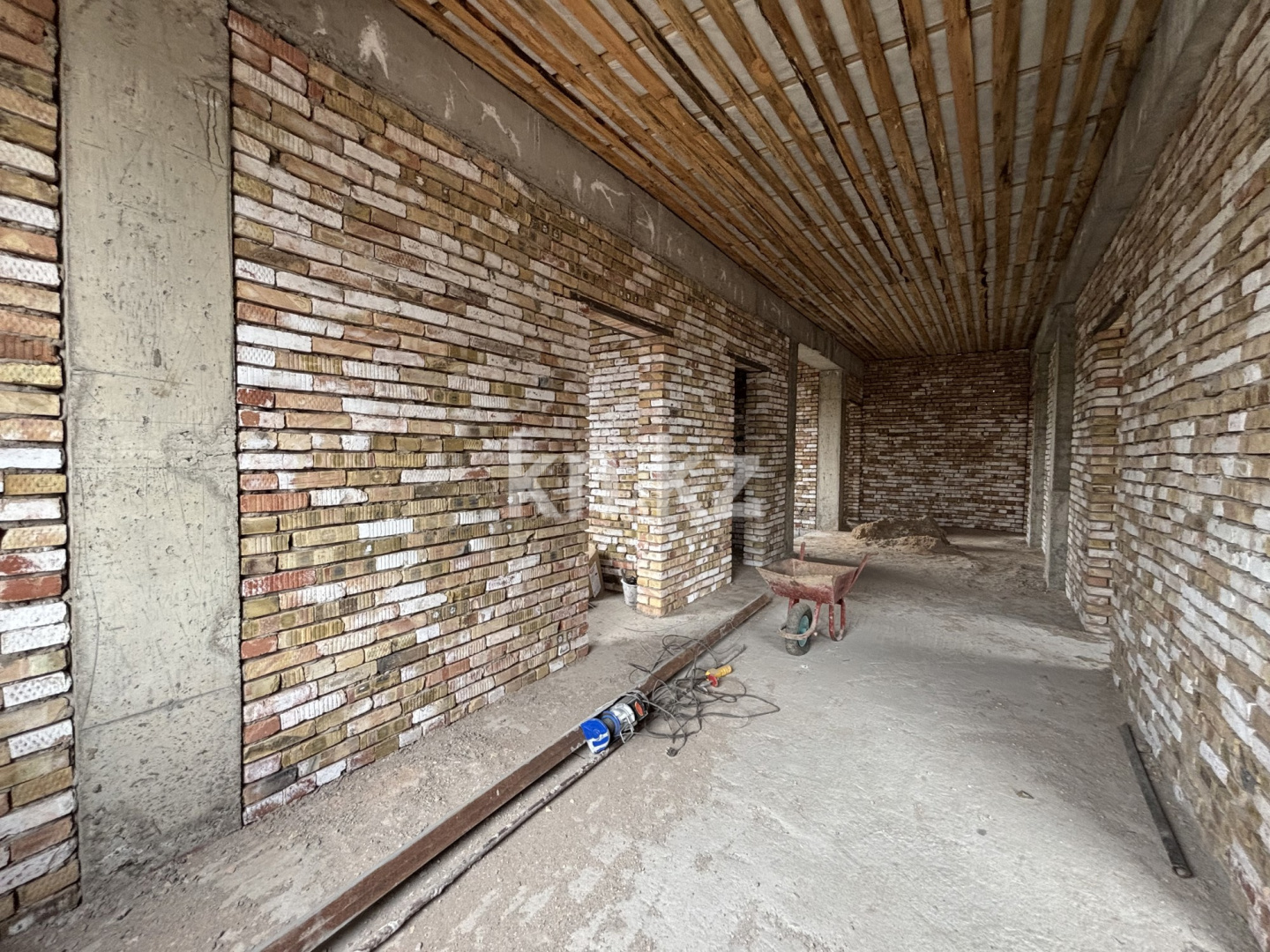 Продажа дома, 461 м² в Алматы - фото 19