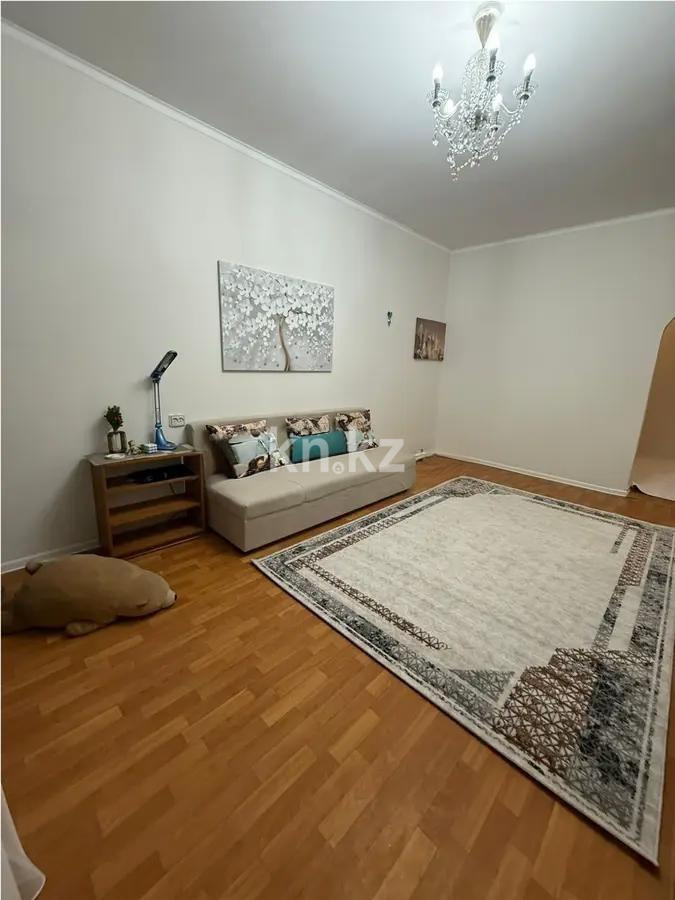 Продажа 1-комнатной квартиры, 40 м², 10 мкр., дом  2А в Алматы