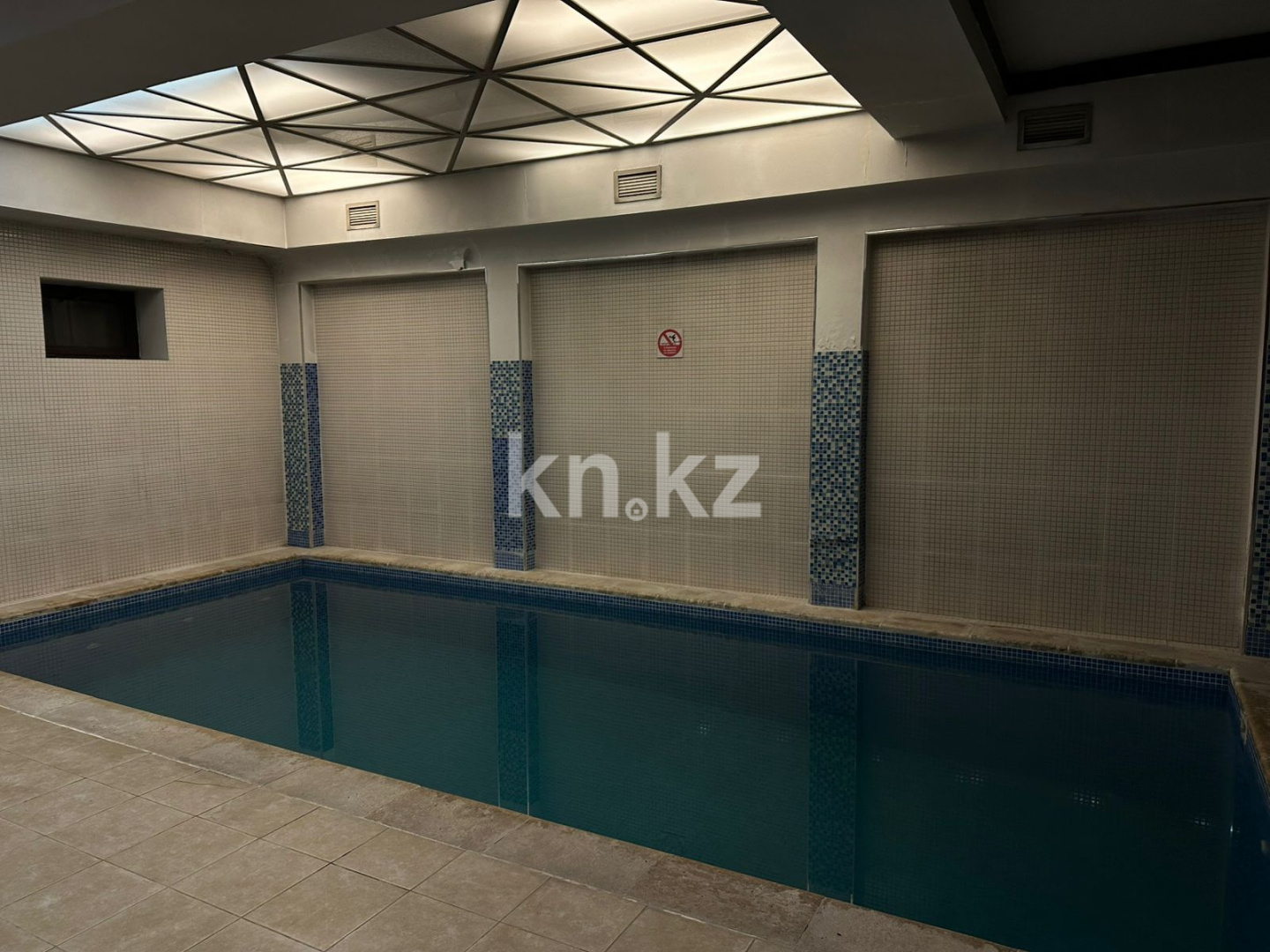 Аренда 4-комнатного дома, 400 м² в Алматы - фото 6