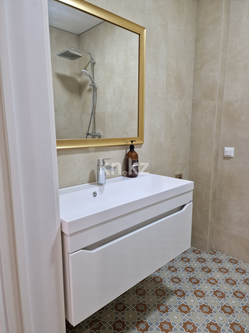 Продажа 3-комнатной квартиры, 73.7 м² в Астане - фото 12