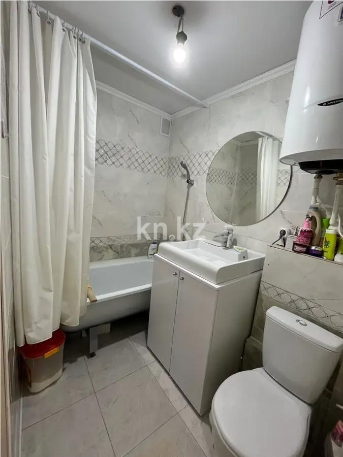 Продажа 2-комнатной квартиры, 51 м², пр. Строителей, дом  31 в Караганде - фото 4
