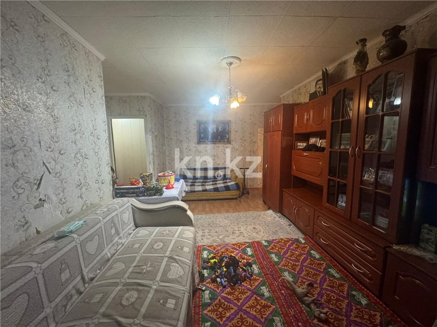 Продажа 3-комнатной квартиры, 60 м², ул. Пичугина в Караганде - фото 2