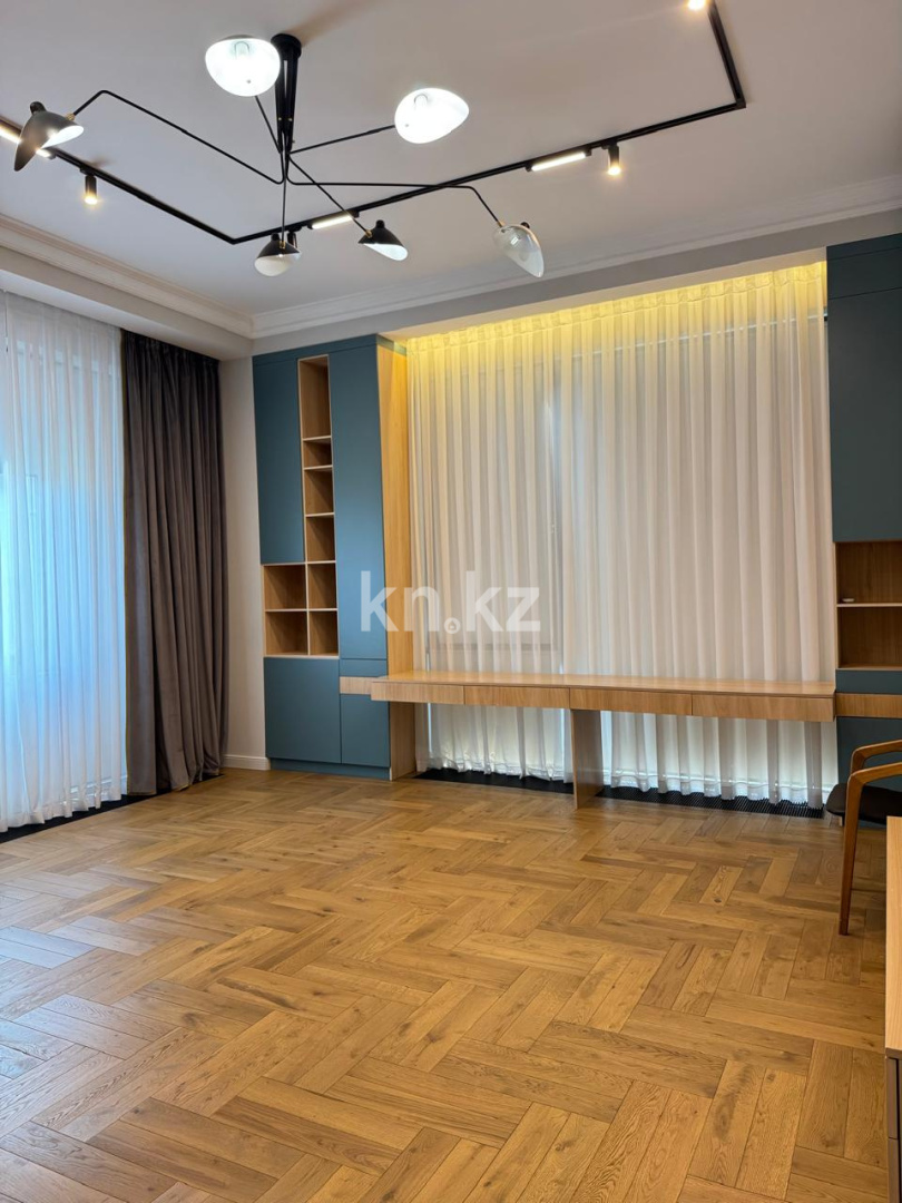 Продажа 4-комнатной квартиры, 230 м² в Алматы - фото 4