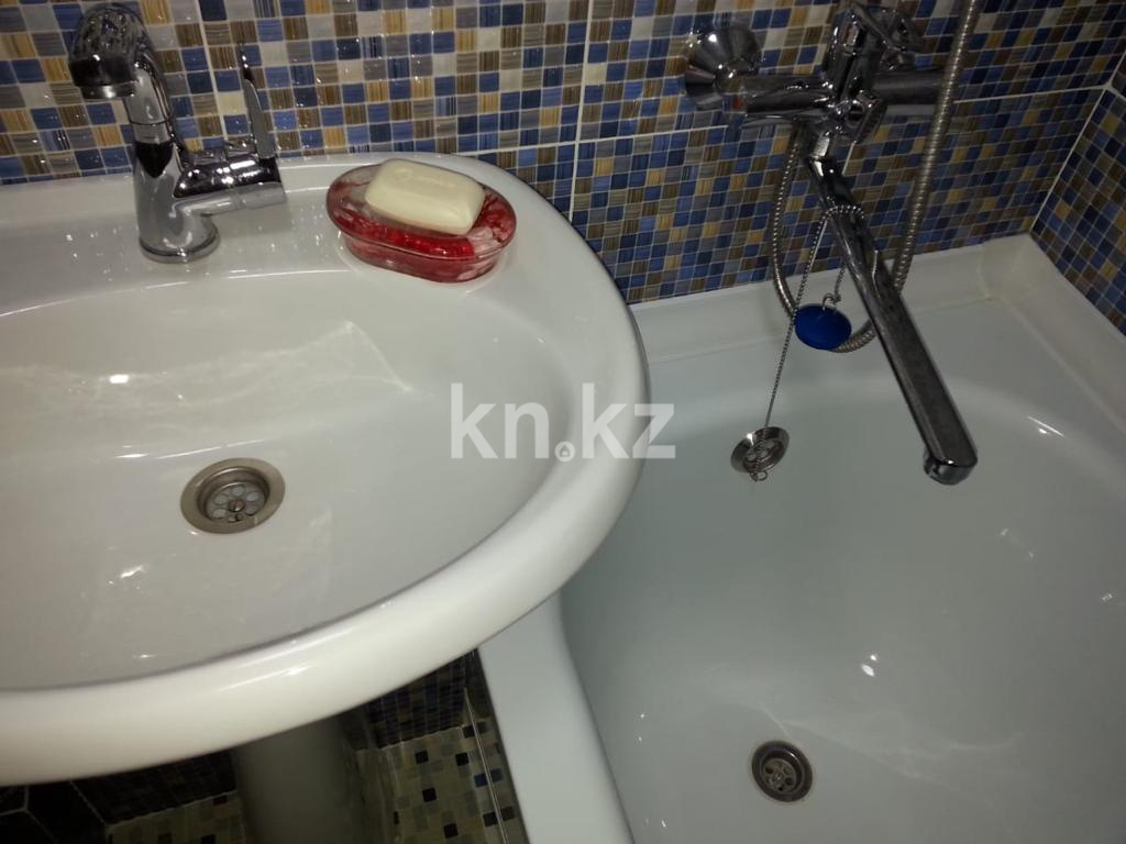 Аренда 3-комнатной квартиры посуточно, 58 м² в Алматы - фото 7