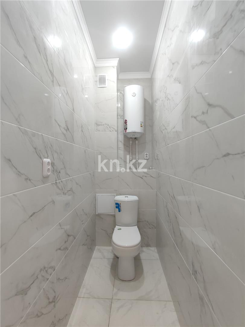 Продажа 2-комнатной квартиры, 64 м², ул. Муканова в Караганде - фото 14