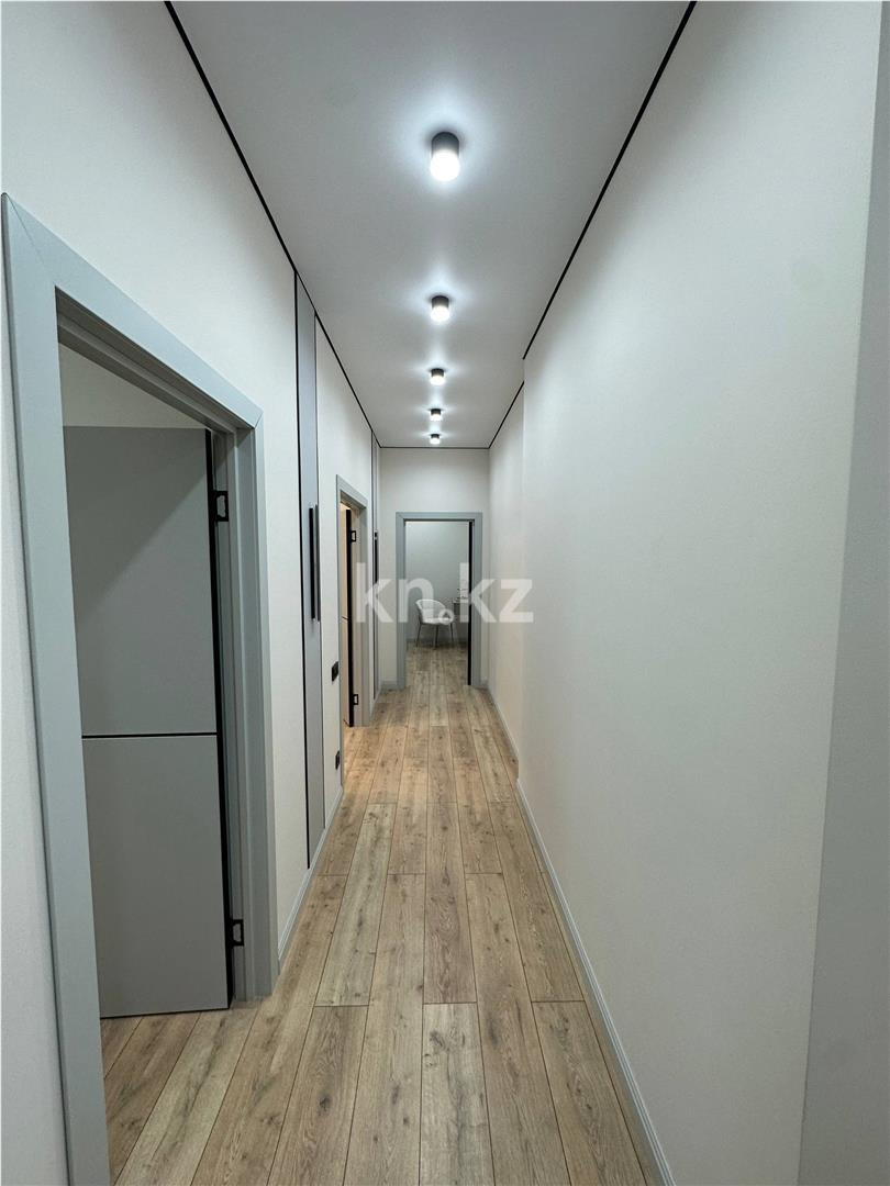 Продажа 2-комнатной квартиры, 64 м², пр. Строителей, дом  28/5 блок А в Караганде - фото 3