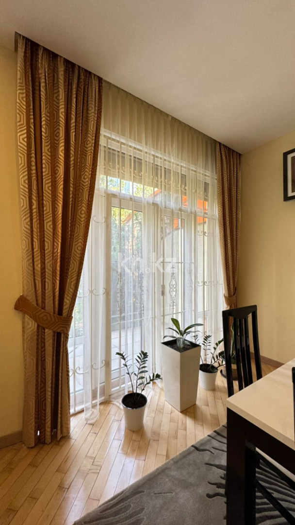 Продажа 4-комнатного дома, 360 м² в Алматы - фото 4