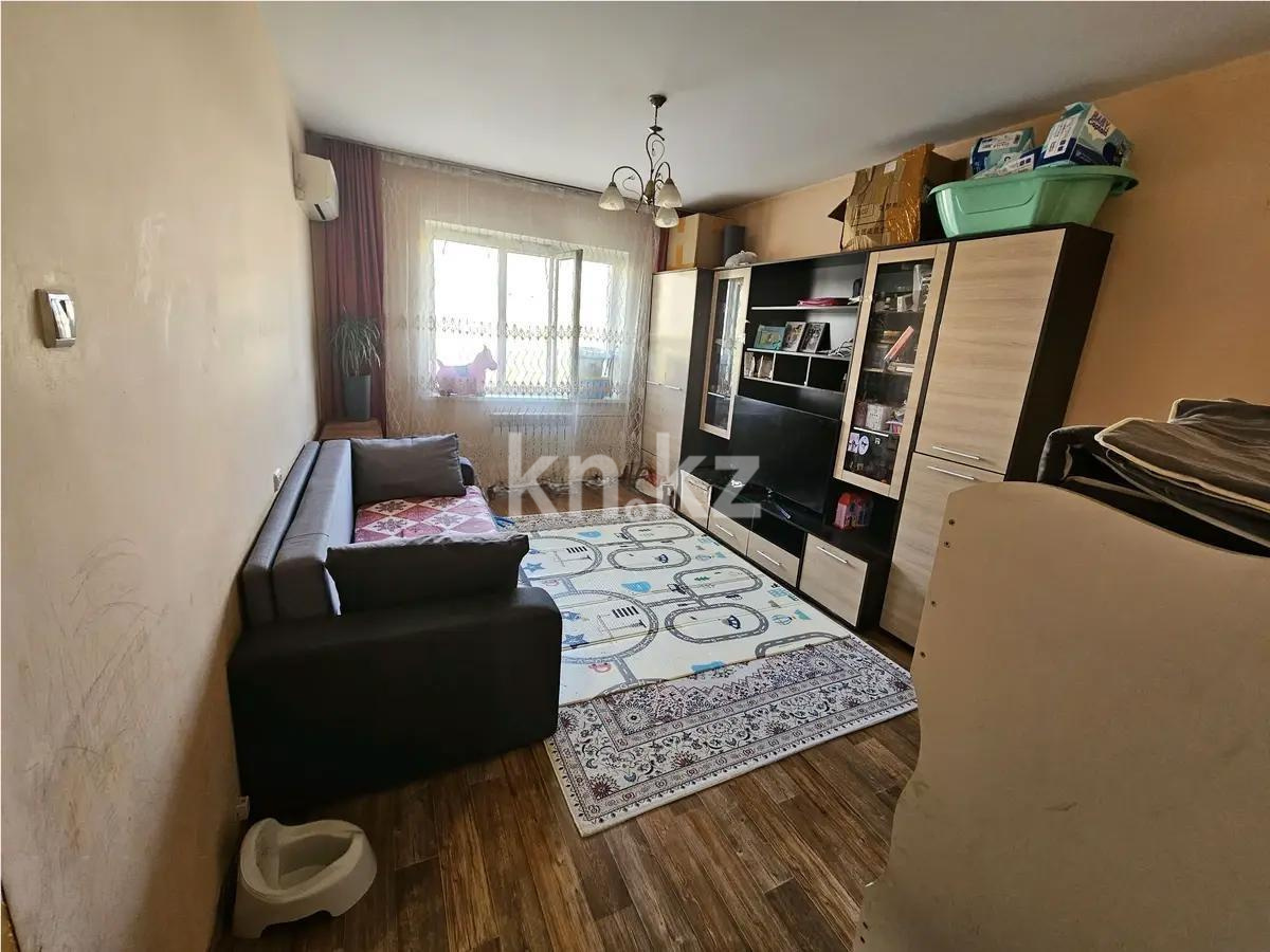 Продажа 1-комнатной квартиры, 42 м², мкр-н Аксай-5, дом  19 в Алматы