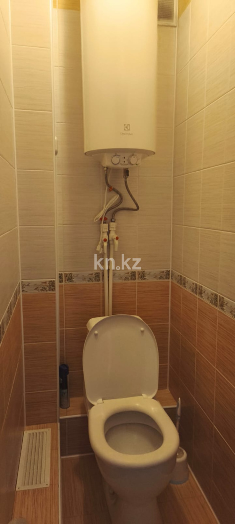 Продажа 4-комнатной квартиры, 76.8 м² в Караганде - фото 2