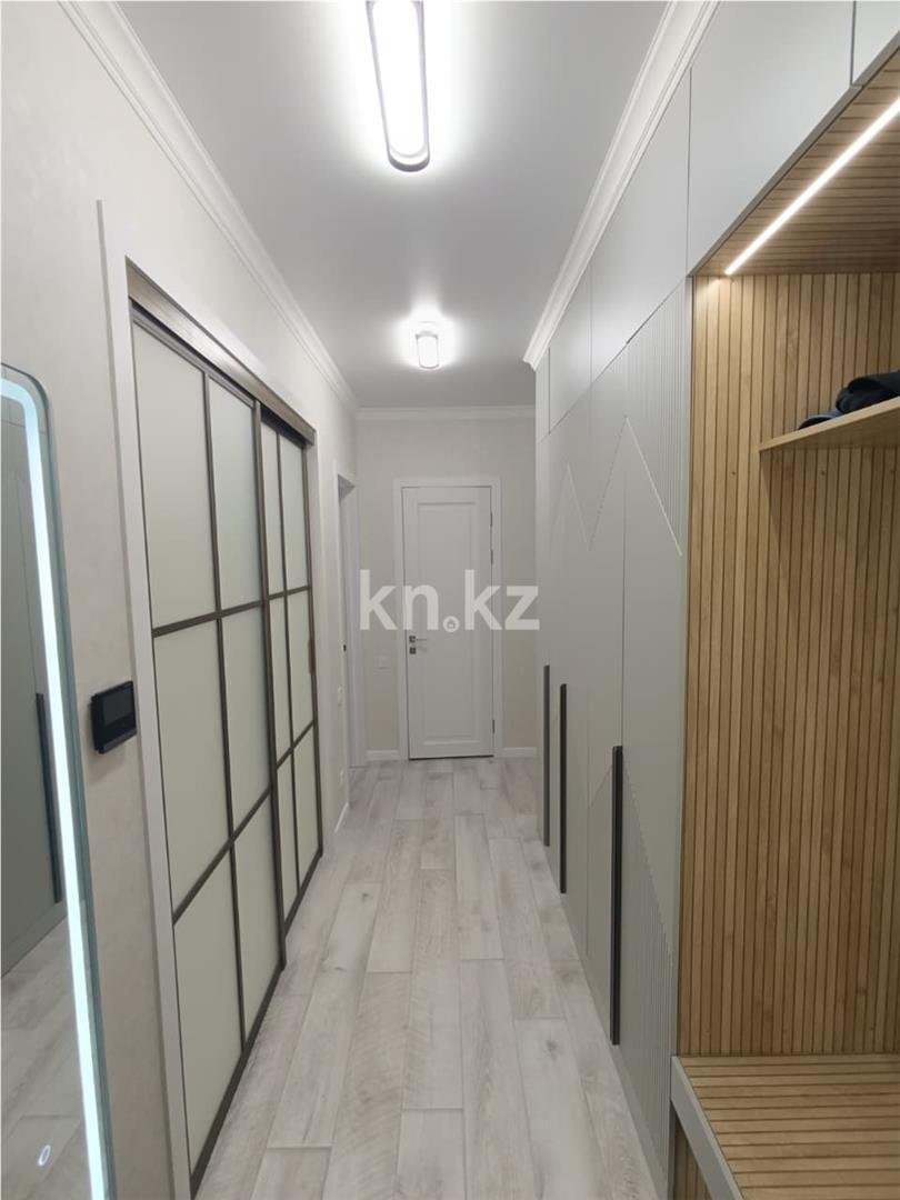 Продажа 3-комнатной квартиры, 71 м², ул. Муканова, дом  78 в Караганде - фото 12