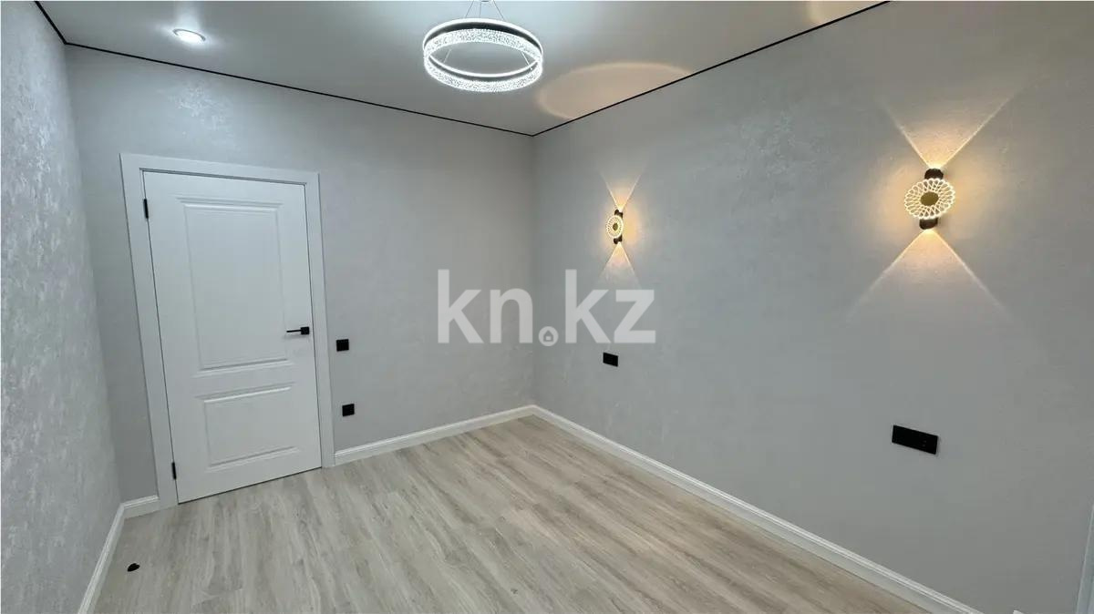 Продажа 2-комнатной квартиры, 40 м², ул. Тынышбайулы, дом  6 стр в Астане - фото 4