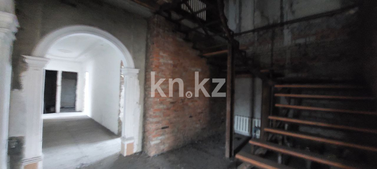 Продажа 9-комнатного дома, 517.9 м², Досжанова, дом  9 в Костанае - фото 18