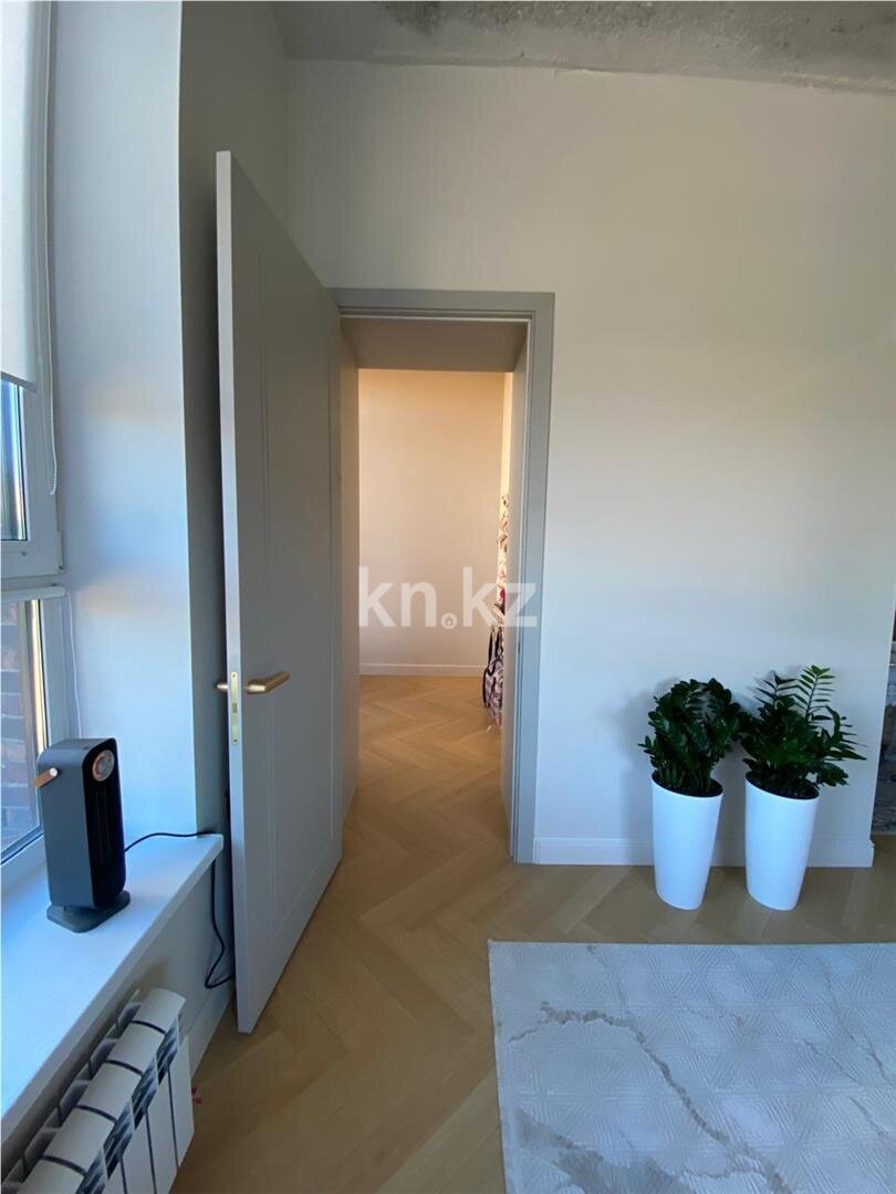 Продажа 3-комнатной квартиры, 64 м² в Караганде - фото 8