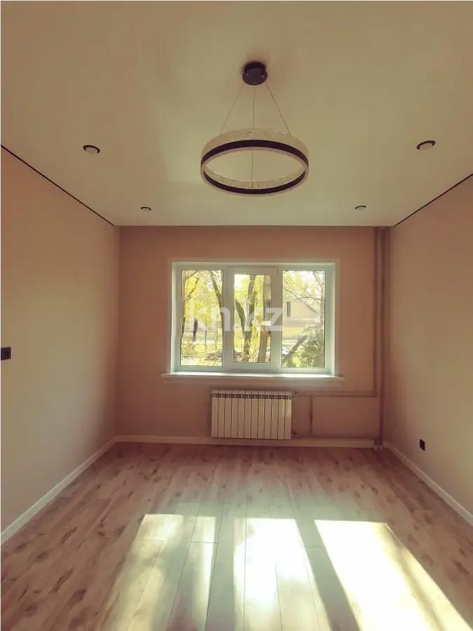 Продажа 1-комнатной квартиры, 40 м², мкр-н Аксай-2, дом  39 в Алматы